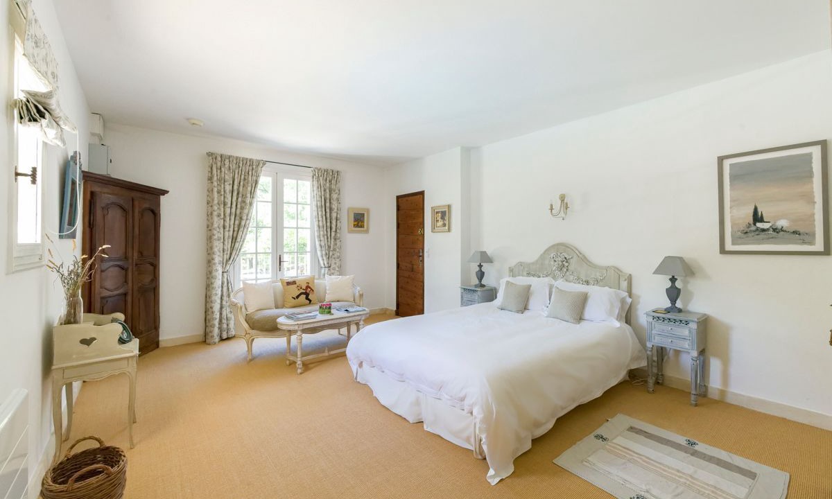 Photo of Bedroom in Lacoste