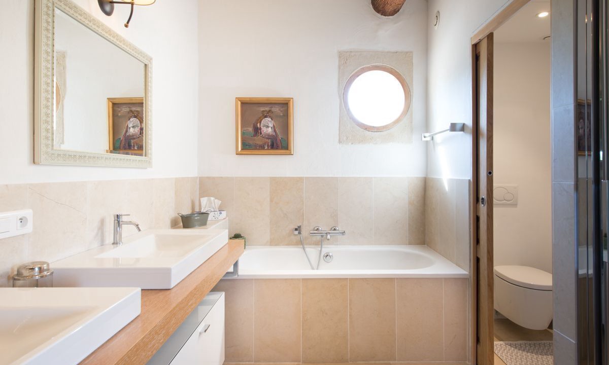 Photo of Bathroom in Barbentane