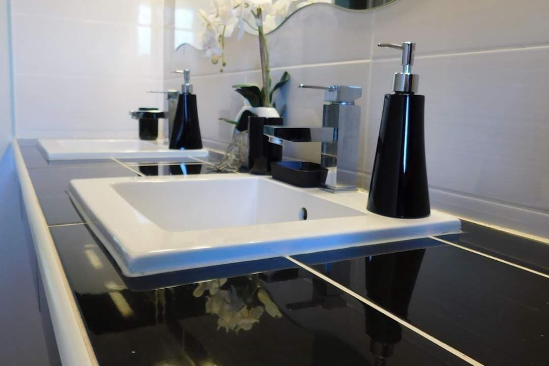 Photo of Bathroom in La Roque-d'Antheron