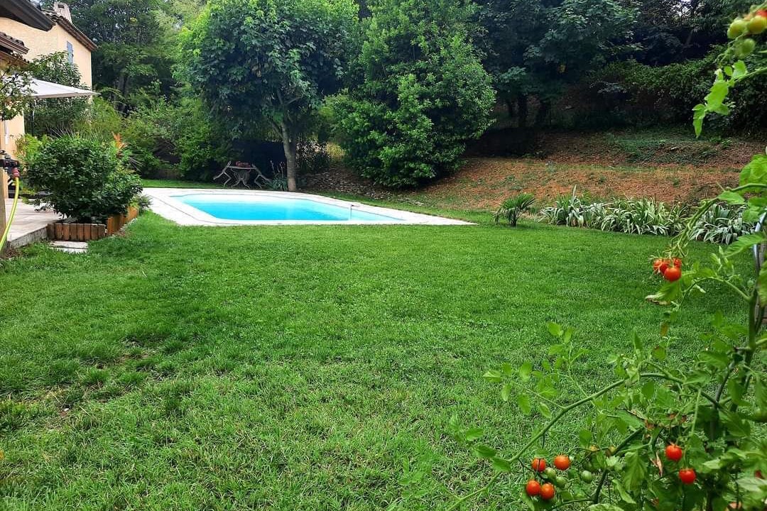Photo of Outdoor in La Roque-d'Antheron