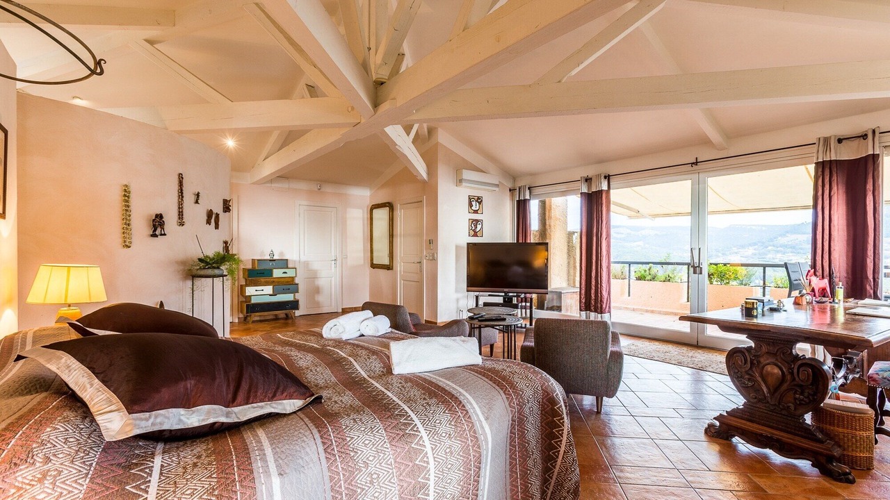 Photo of Bedroom in Cassis