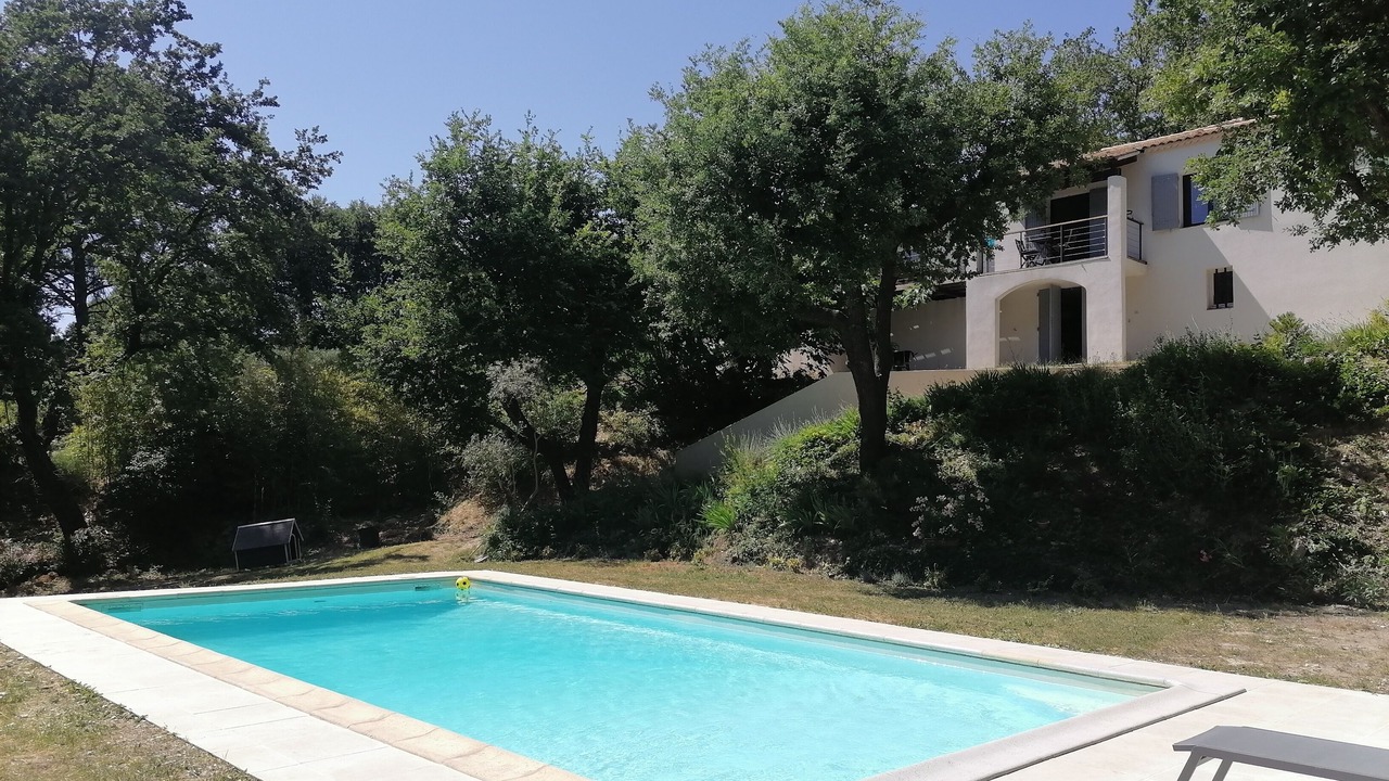 Photo of Outdoor in Eguilles
