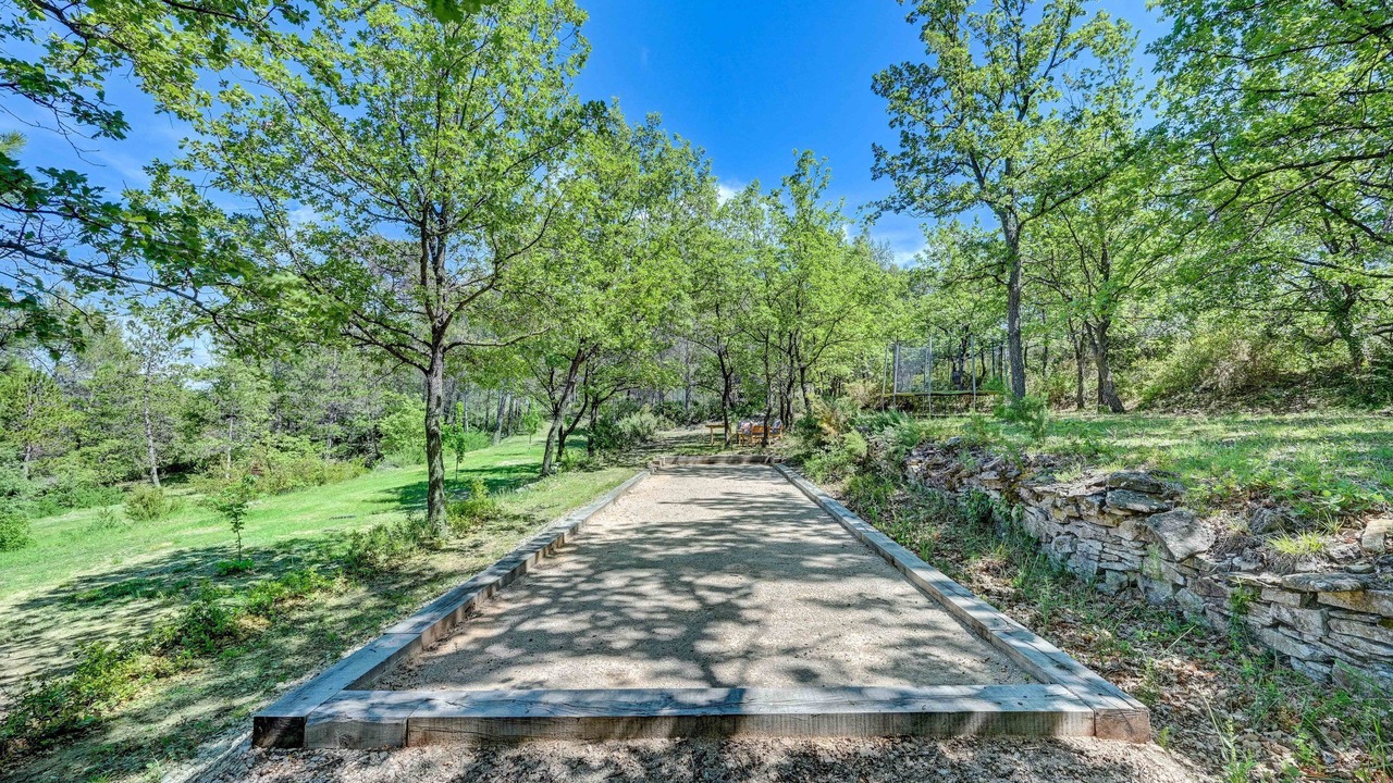 Photo of Outdoor in Peynier