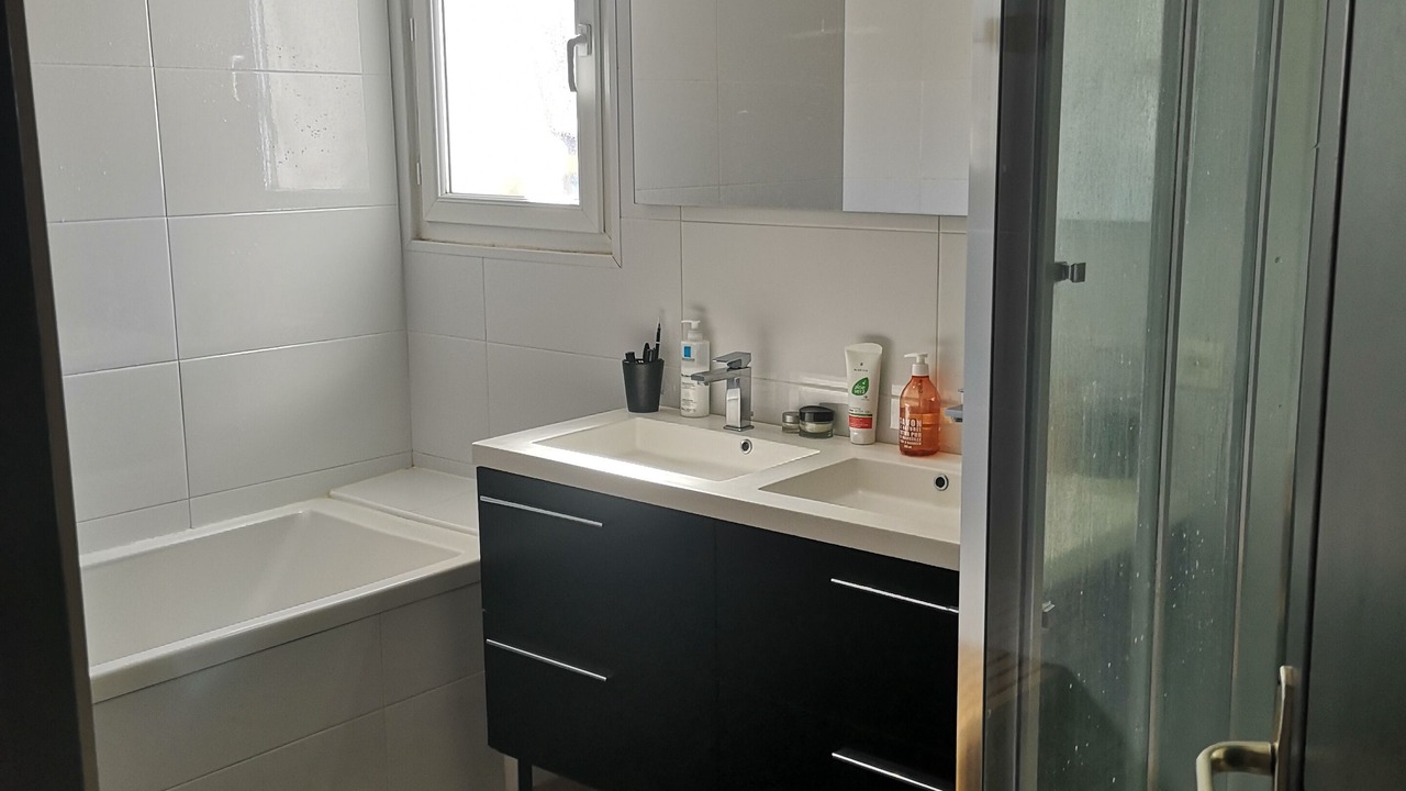 Photo of Bathroom in Juvignac