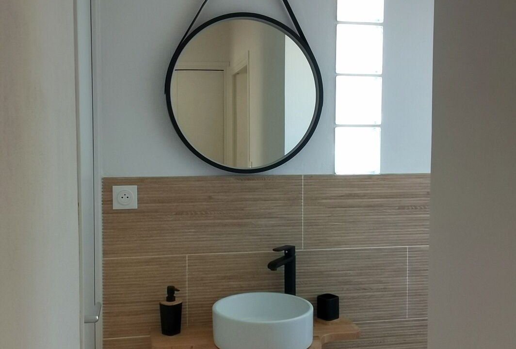 Photo of Bathroom in Frontignan