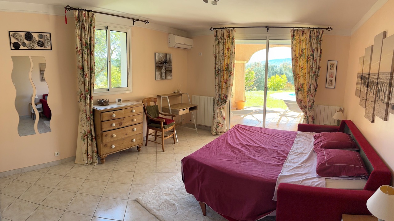 Photo of Bedroom in Pegomas