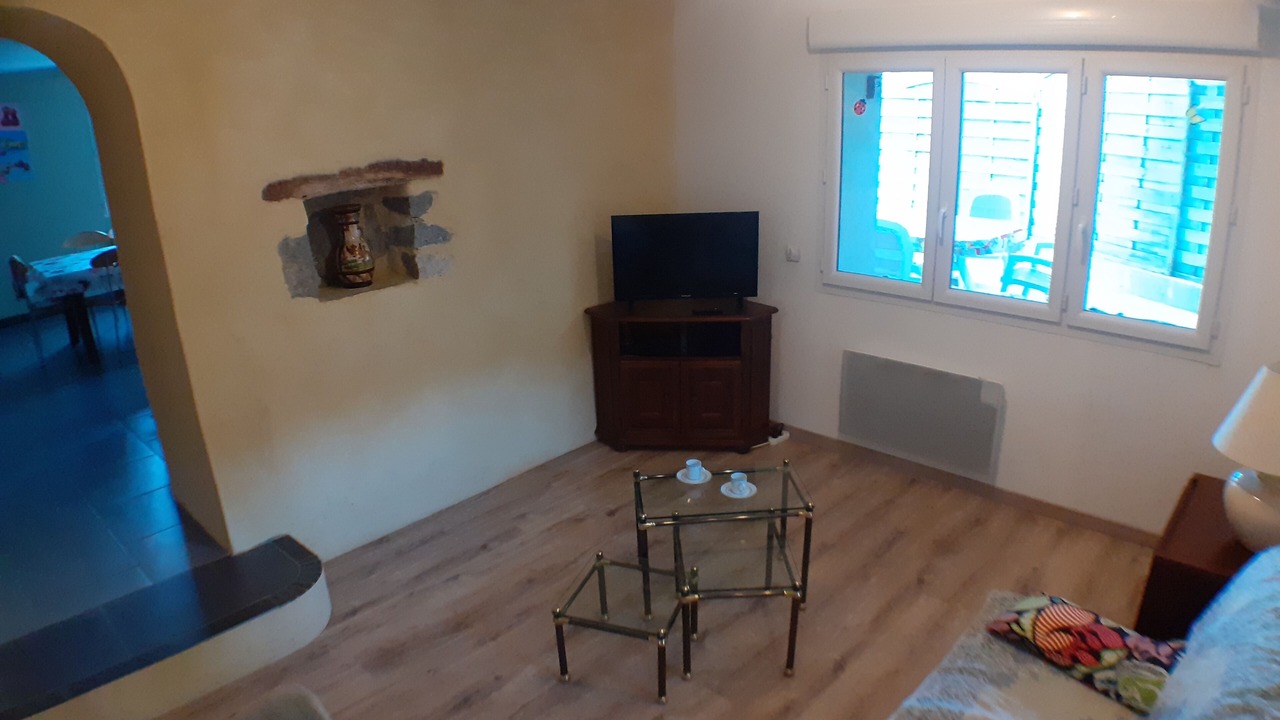 Photo of Livingroom in Saint-Paul-le-Jeune