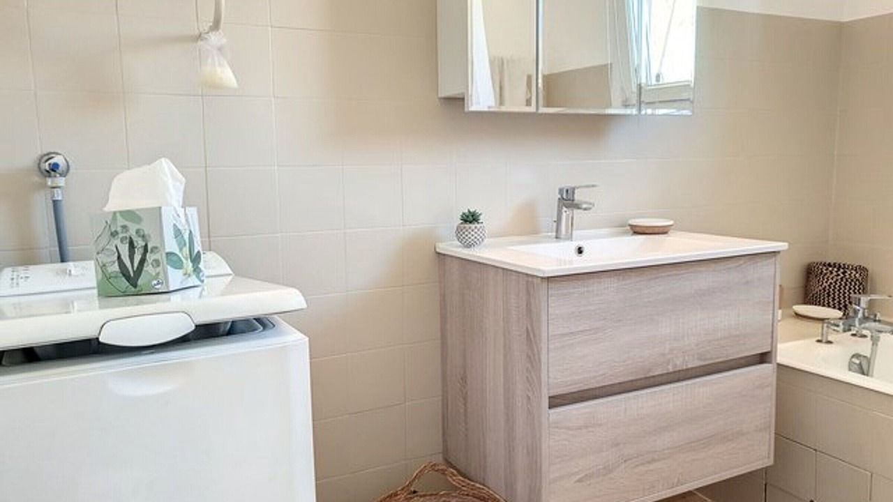 Photo of Bathroom in La Faviere