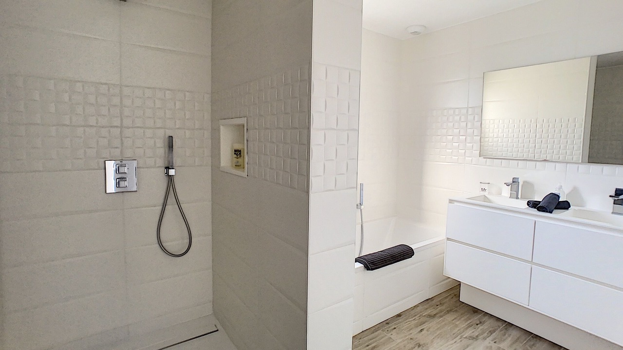 Photo of Bathroom in Mouans-Sartoux