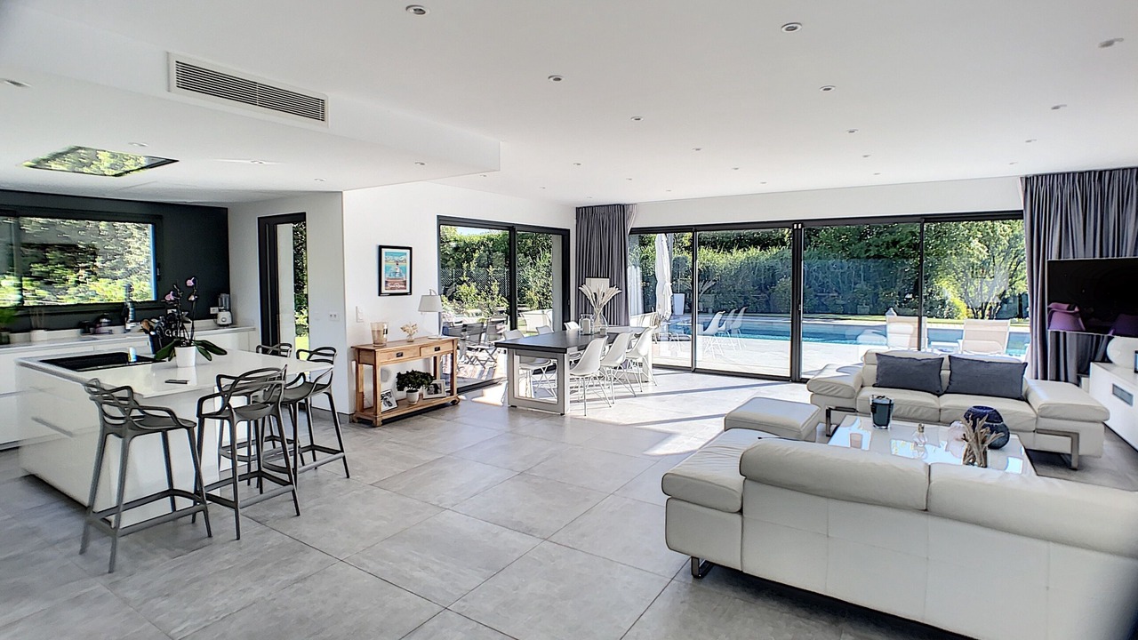 Photo of Bedroom in Mouans-Sartoux