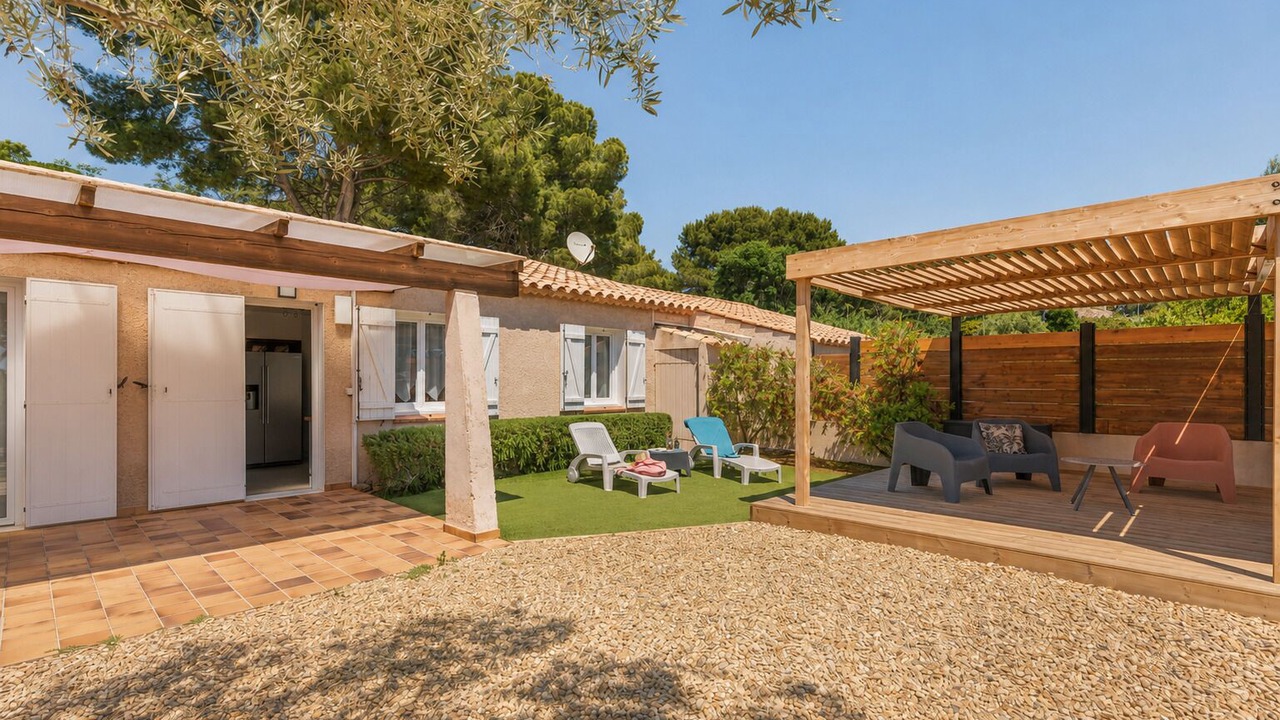Photo of Patio Balcony in Giens