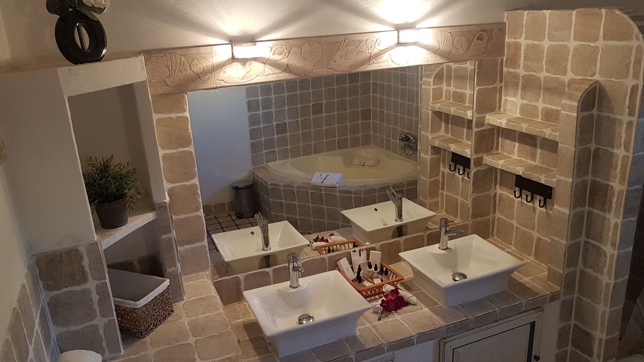Photo of Bathroom in Eygalieres