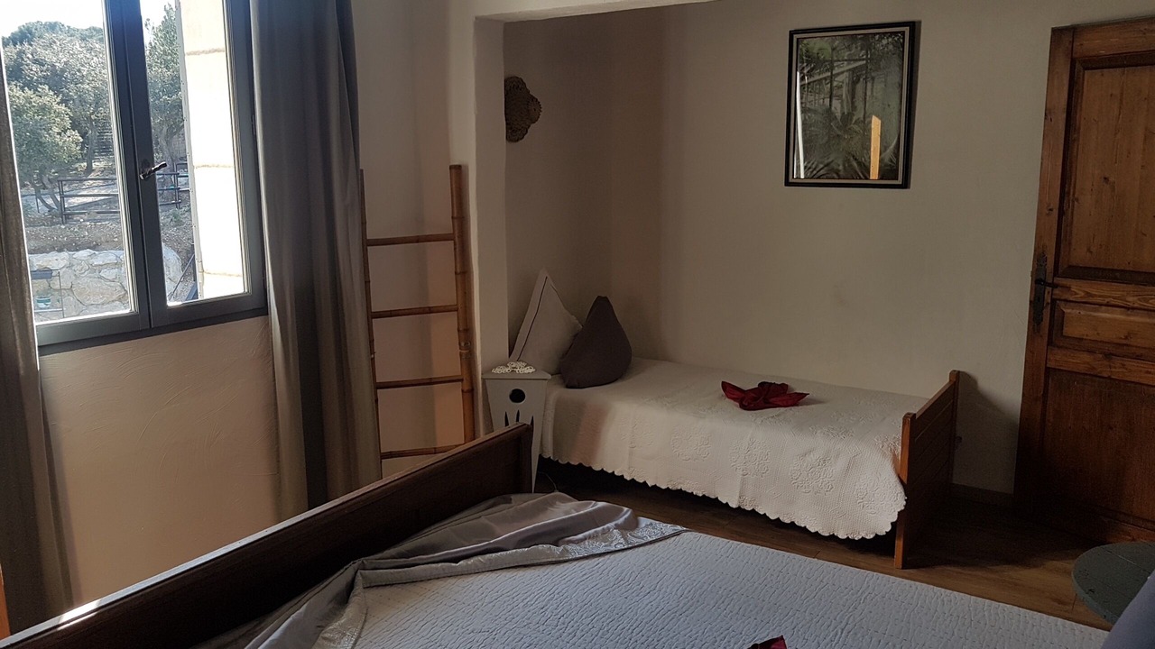 Photo of Bedroom in Eygalieres