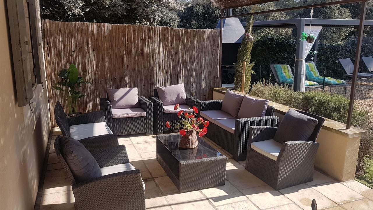 Photo of Patio Balcony in Eygalieres