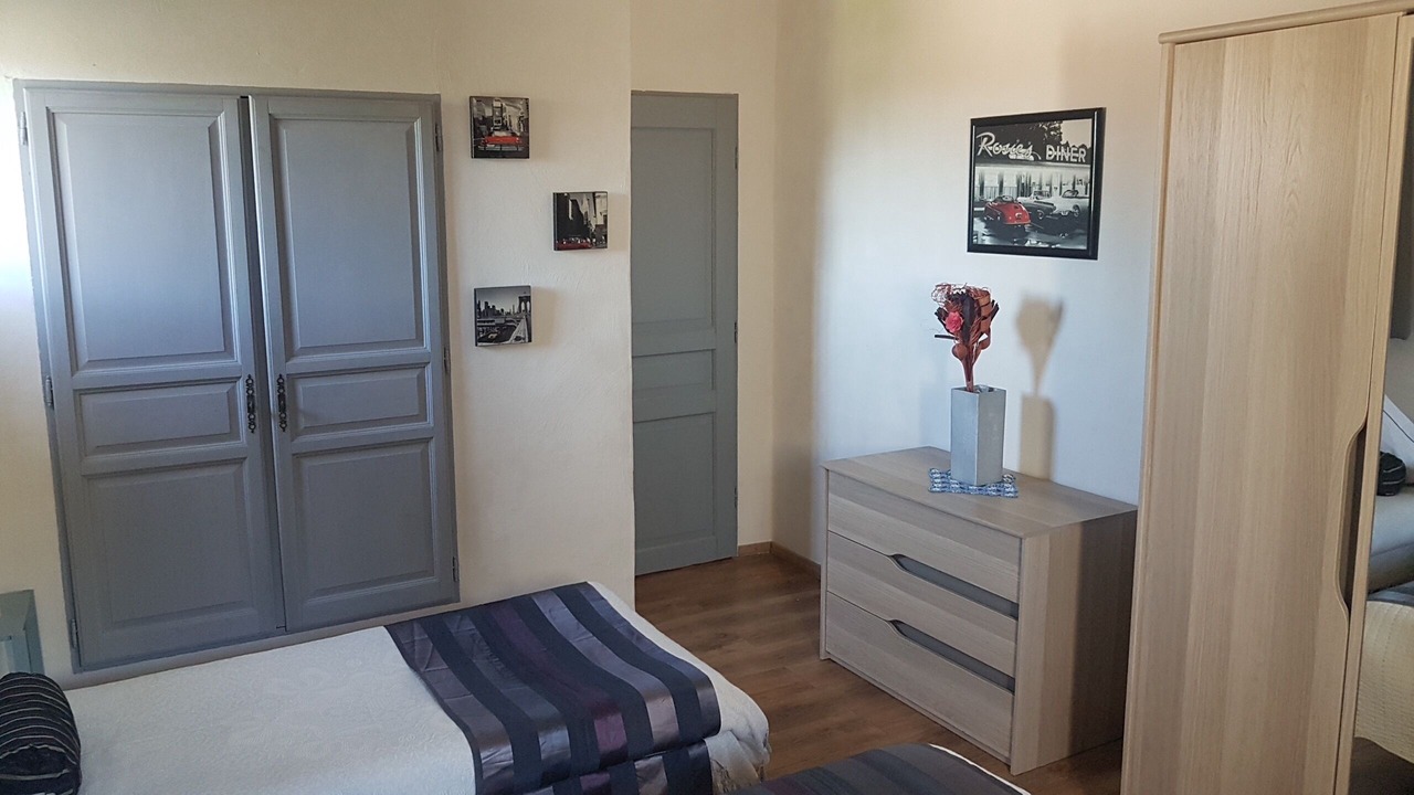 Photo of Bedroom in Eygalieres