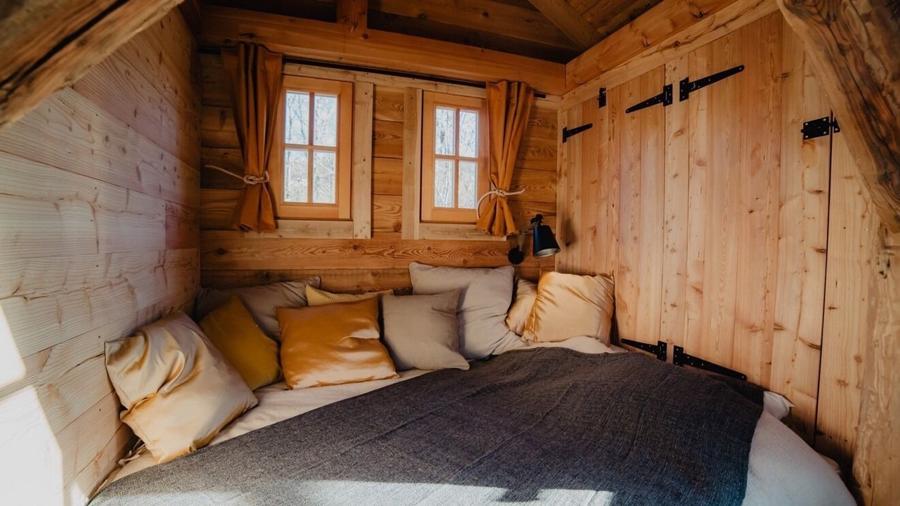 Photo of Bedroom in Gap