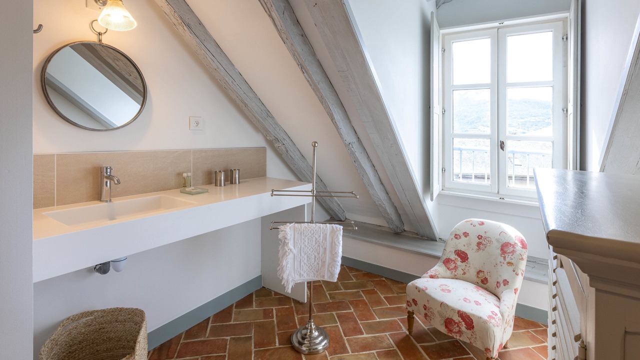 Photo of Bathroom in Embrun