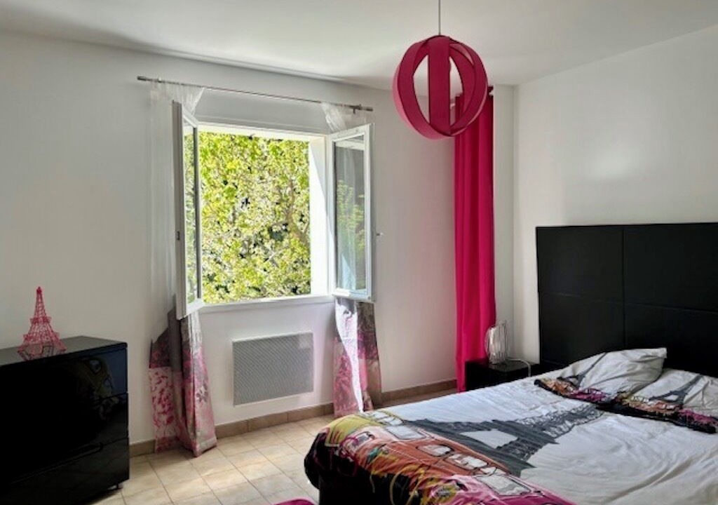 Photo of Bedroom in Uchaux