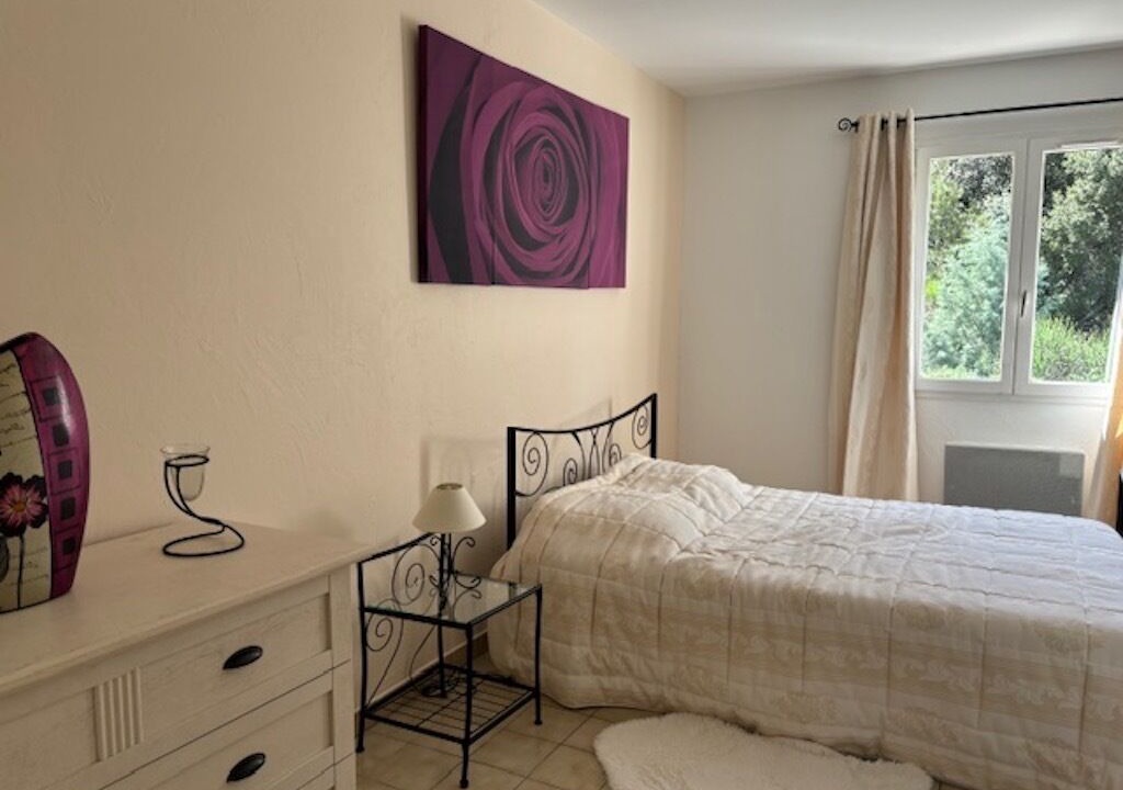 Photo of Bedroom in Uchaux