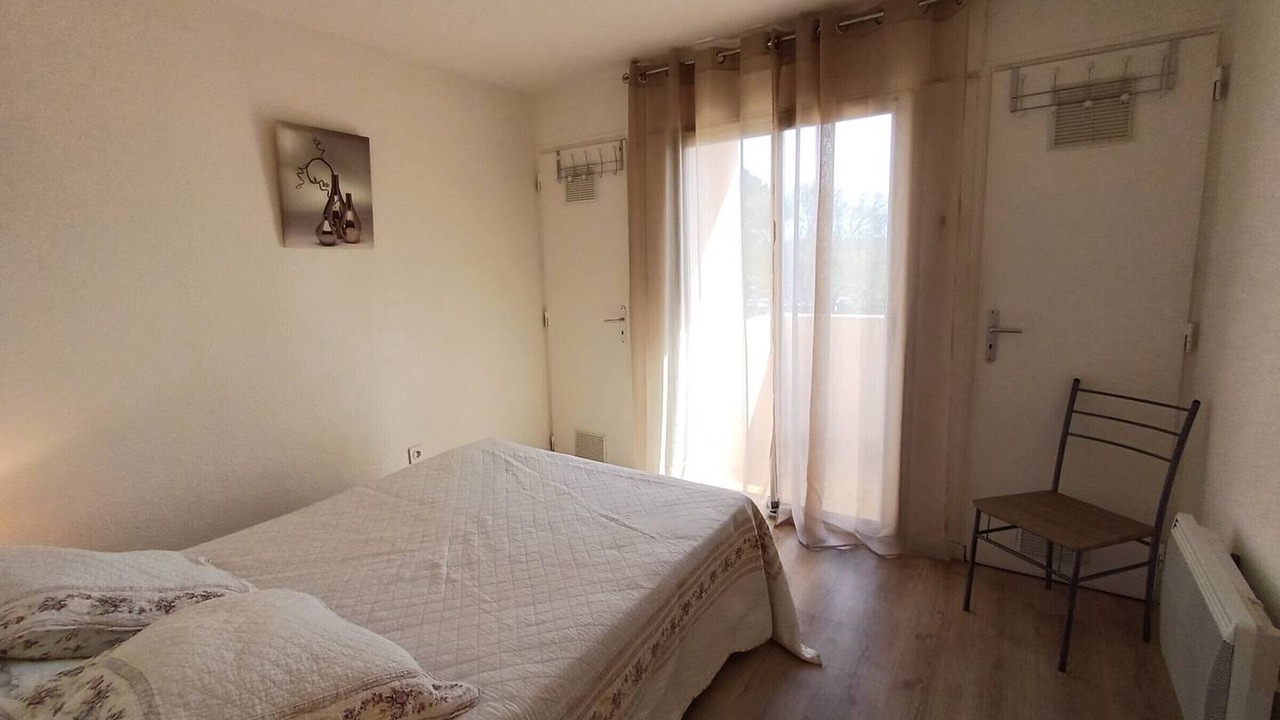 Photo of Bedroom in Balaruc-les-Bains