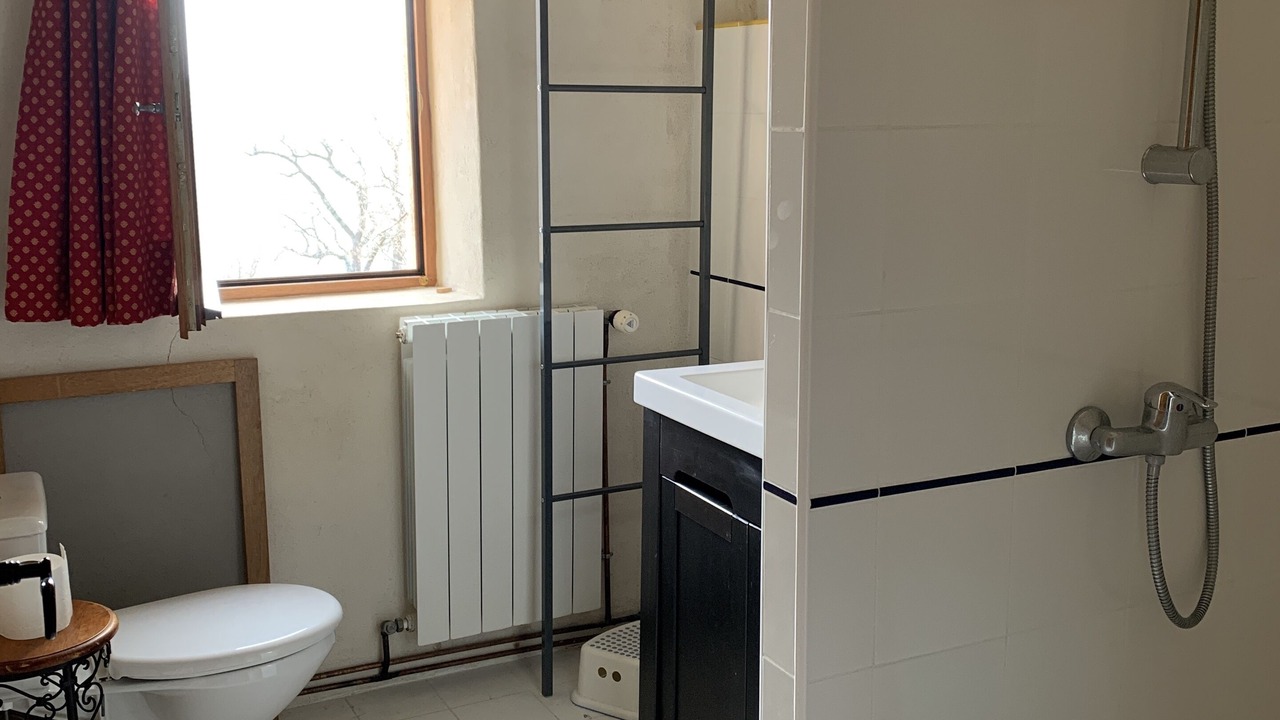 Photo of Bathroom in Plaisians