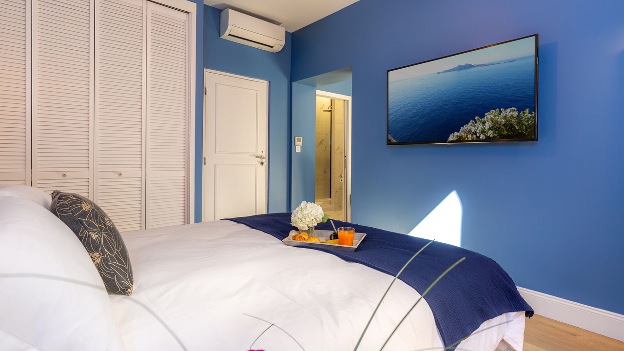 Photo of Bedroom in Opera