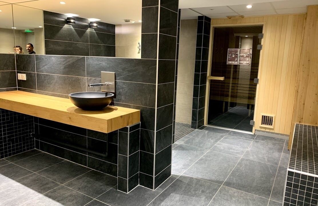 Photo of Bathroom in Oz-en-Oisans