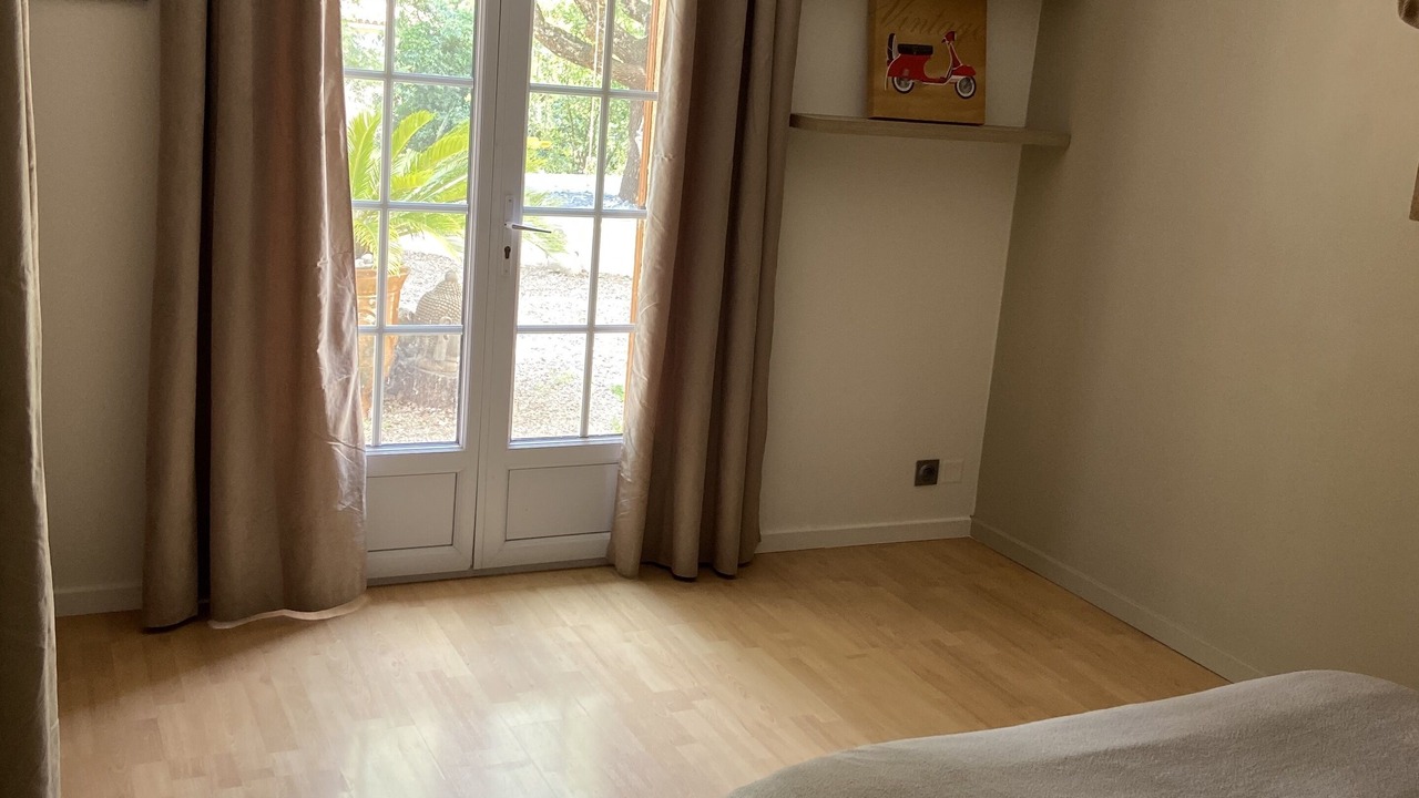 Photo of Bedroom in Saint-Cezaire-sur-Siagne
