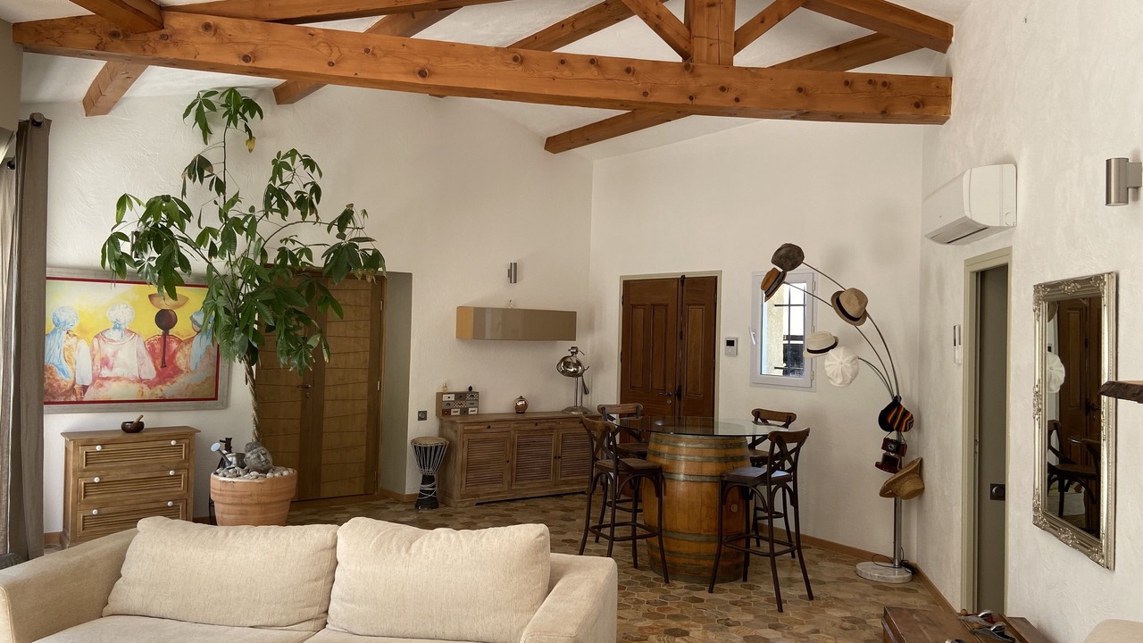 Photo of Livingroom in Saint-Cezaire-sur-Siagne