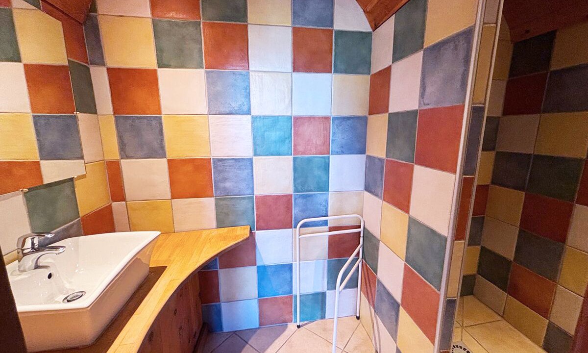 Photo of Bathroom in Le Bourg-d'Oisans