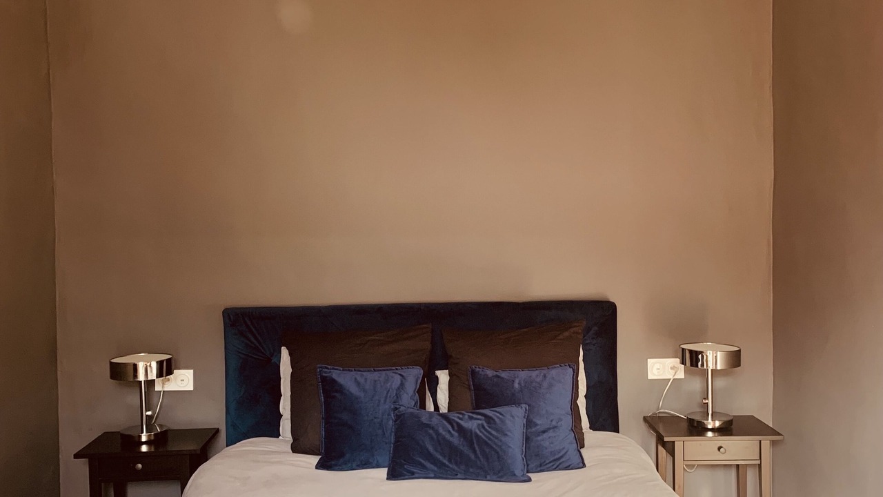 Photo of Bedroom in Comedie