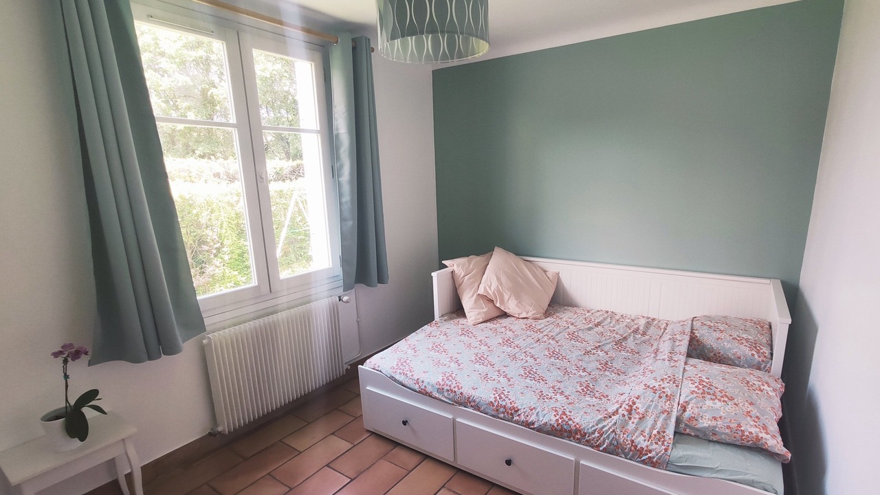 Photo of Bedroom in Cabries