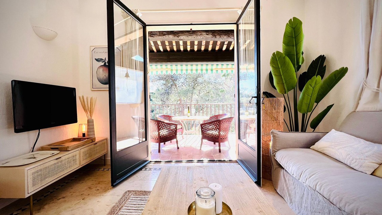 Photo of Livingroom in Theoule-sur-Mer