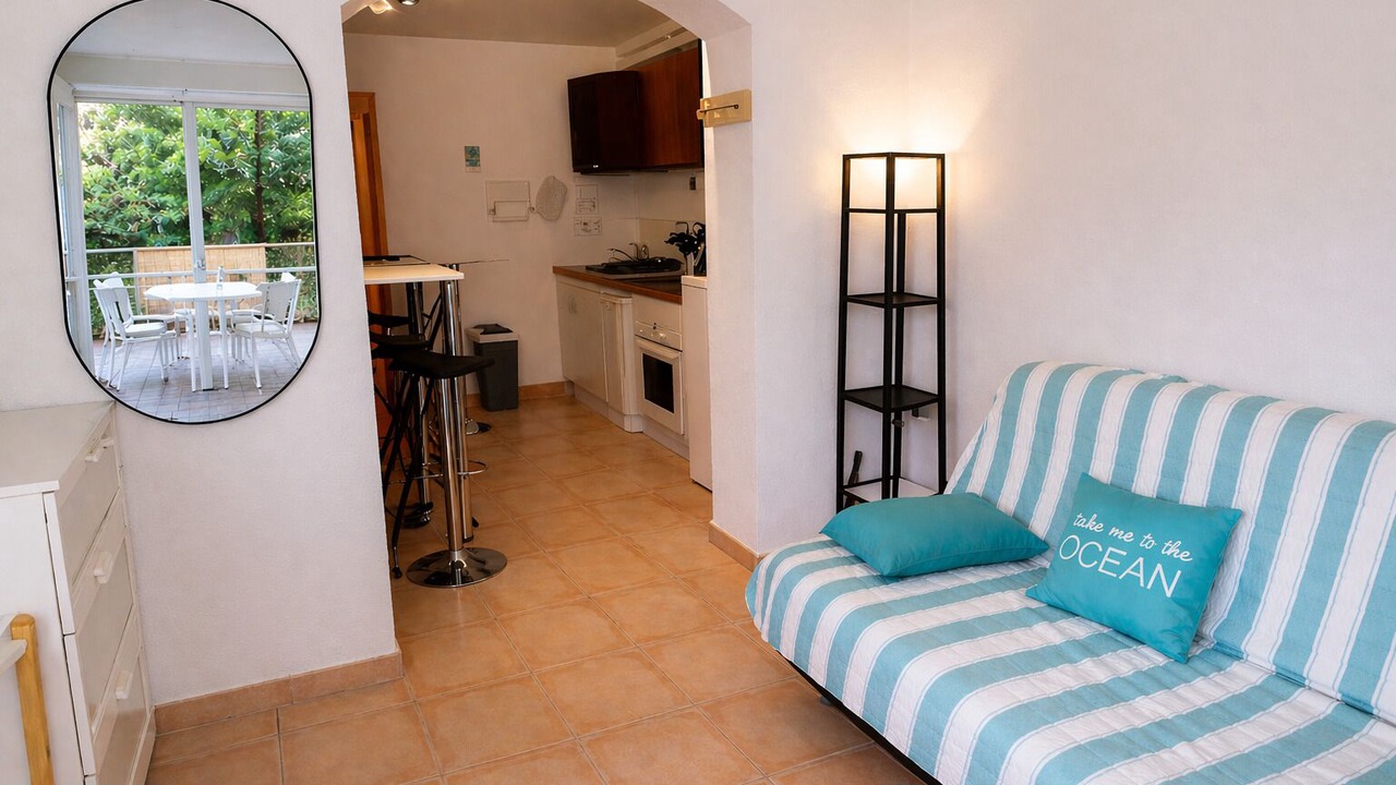Photo of Livingroom in La Couronne