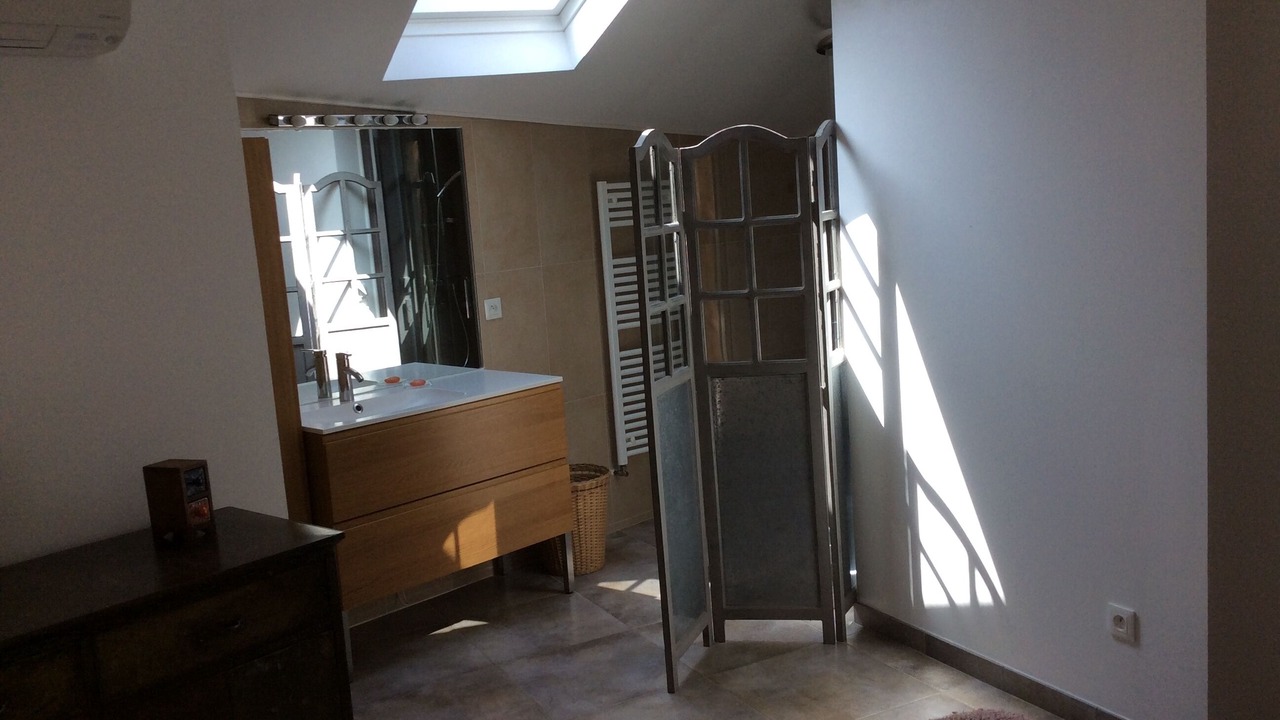 Photo of Bathroom in Lambesc