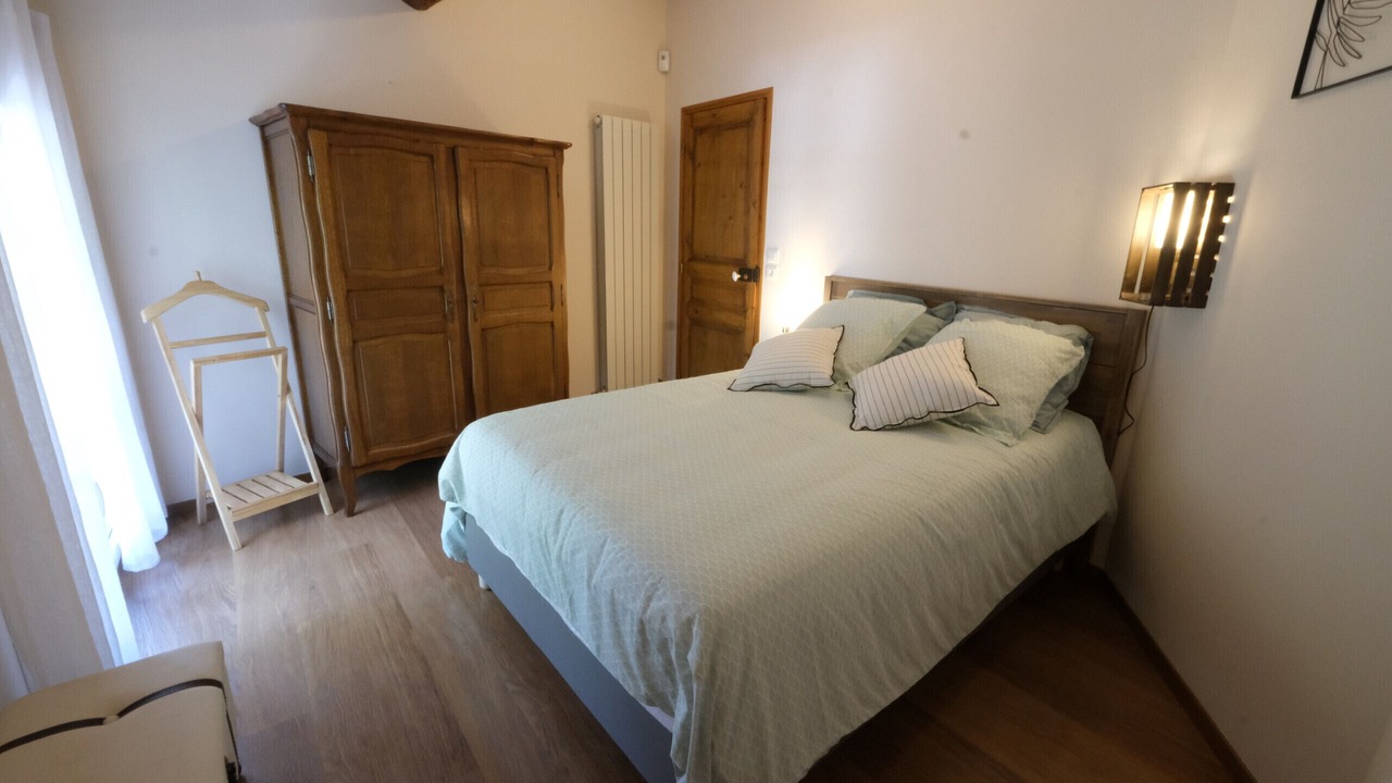 Photo of Bedroom in Cavaillon