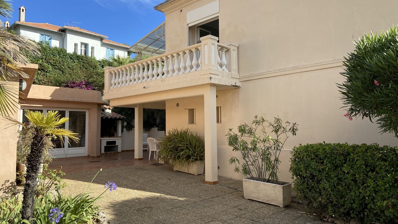 Photo of Outdoor in Antibes City Centre