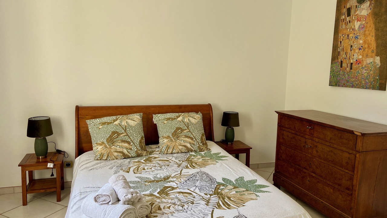 Photo of Bedroom in Antibes City Centre
