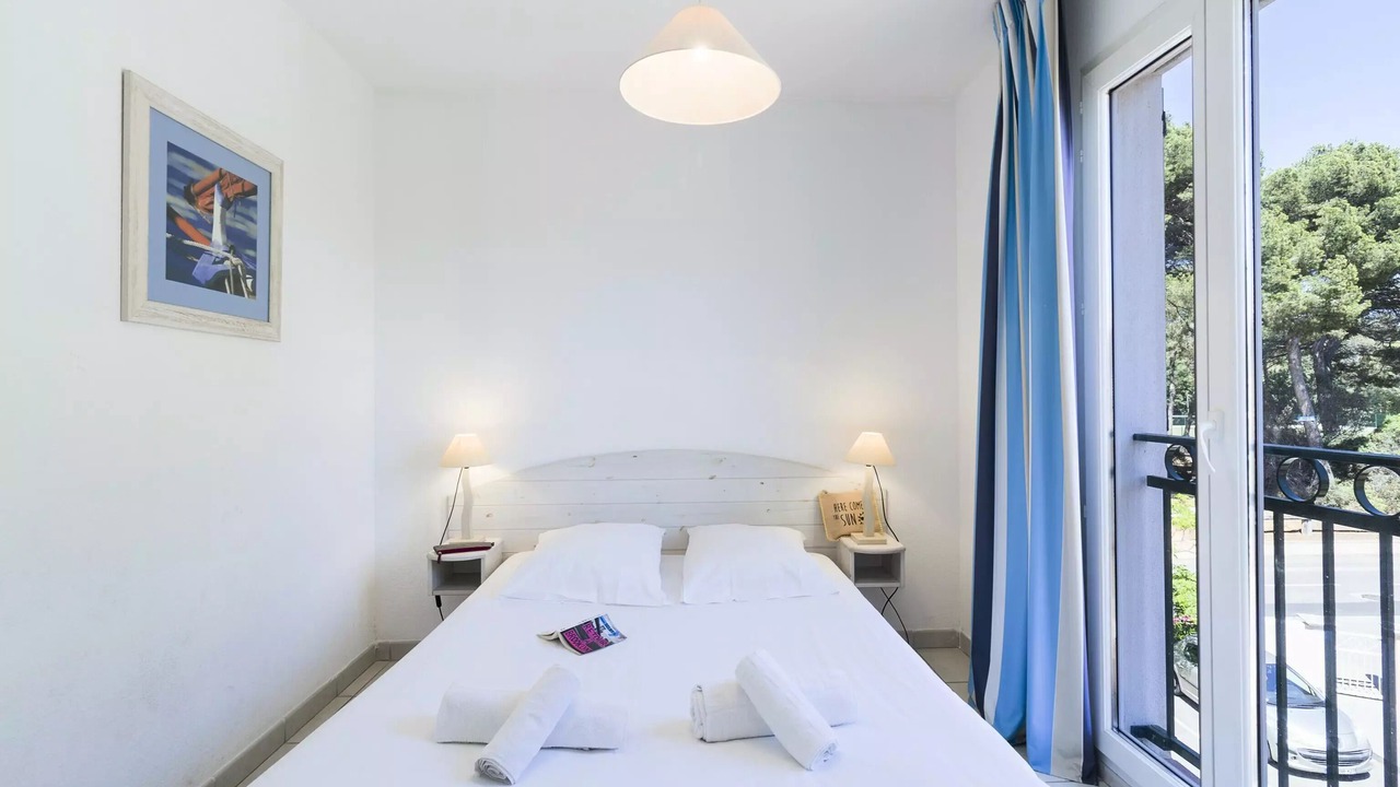 Photo of Bedroom in Six-Fours-les-Plages