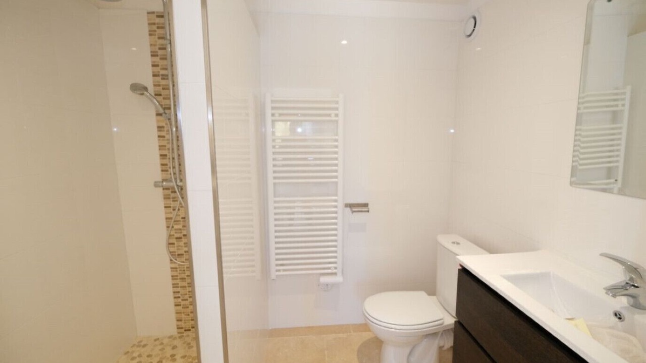 Photo of Bathroom in Aureille