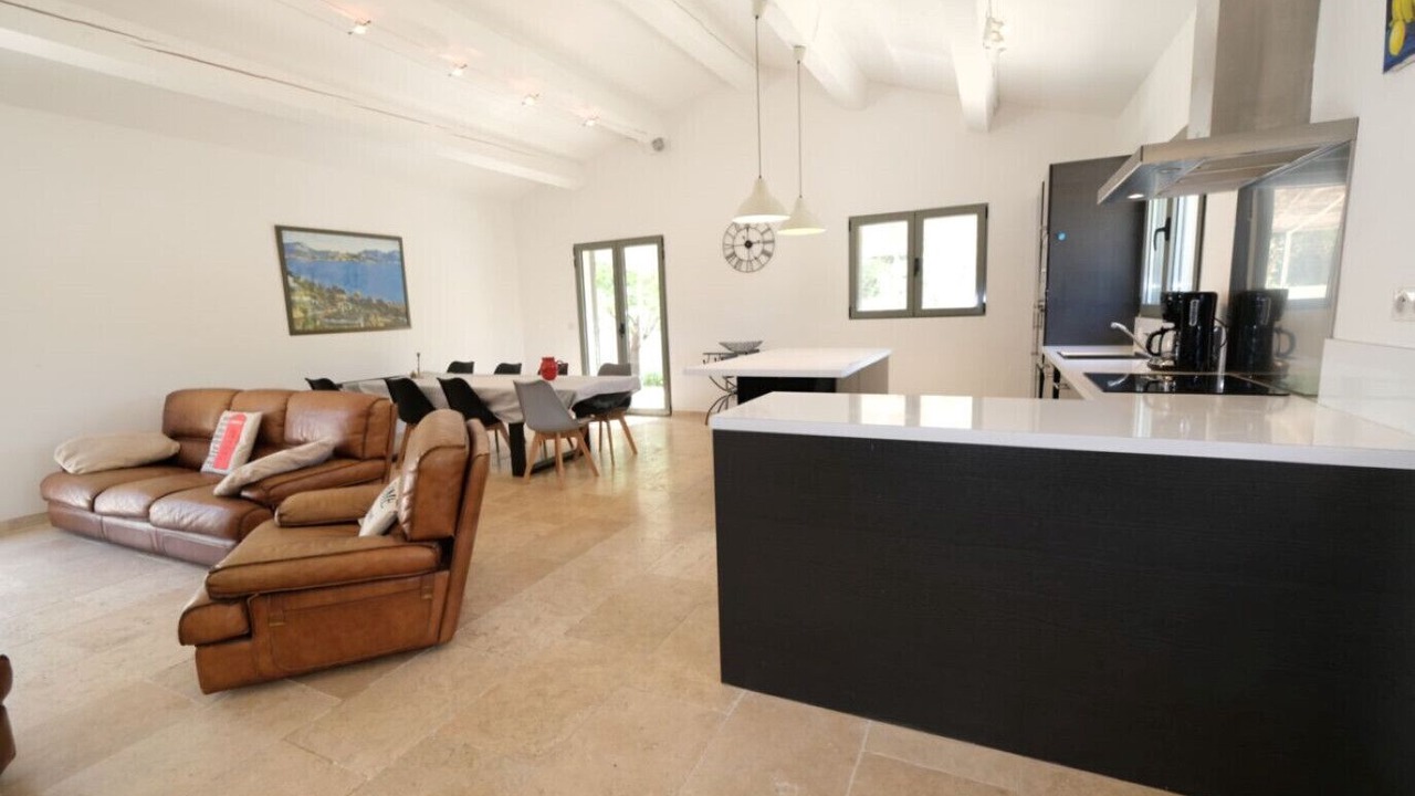 Photo of Livingroom in Aureille