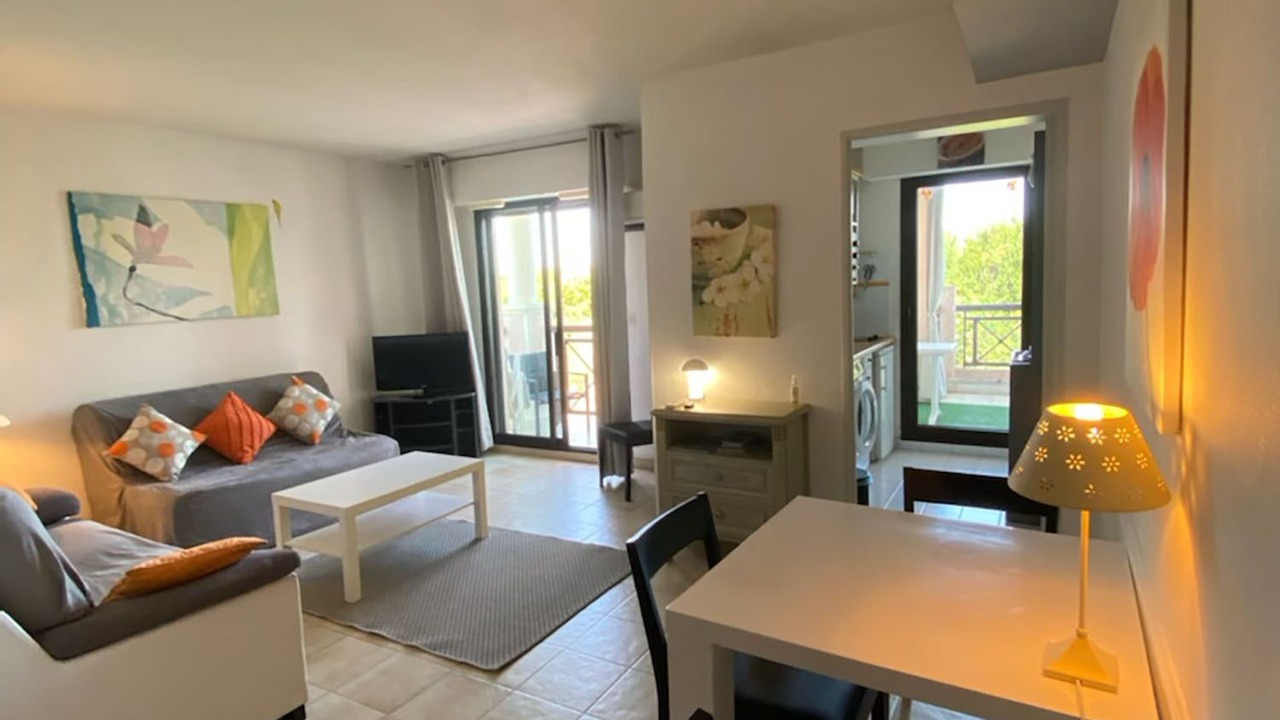 Photo of Livingroom in Mandelieu-la-Napoule Beach
