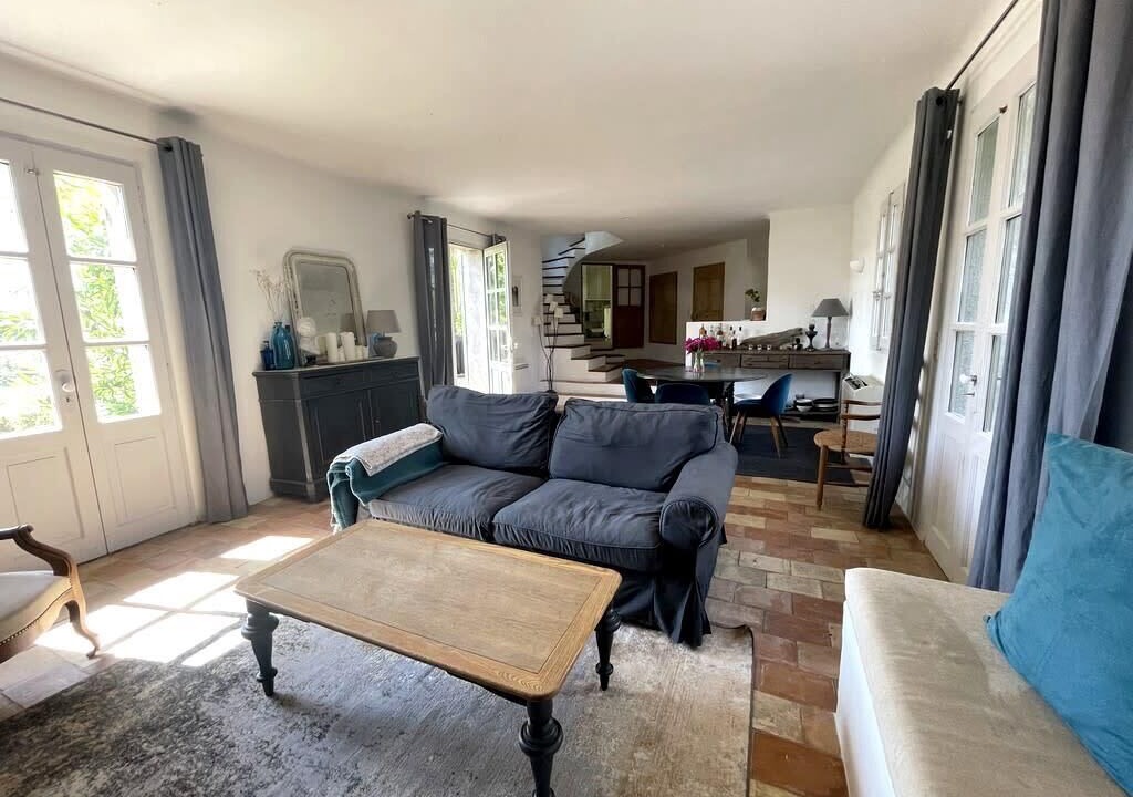 Photo of Livingroom in Lambesc
