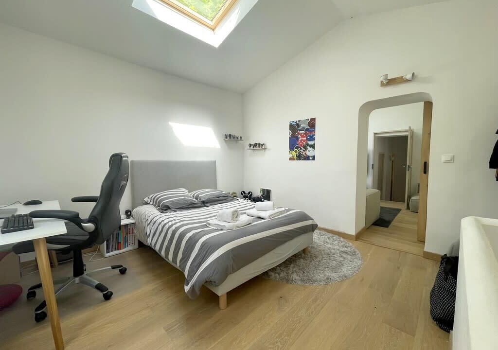 Photo of Bedroom in Lambesc