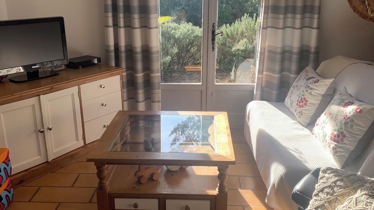 Photo of Livingroom in Taulignan