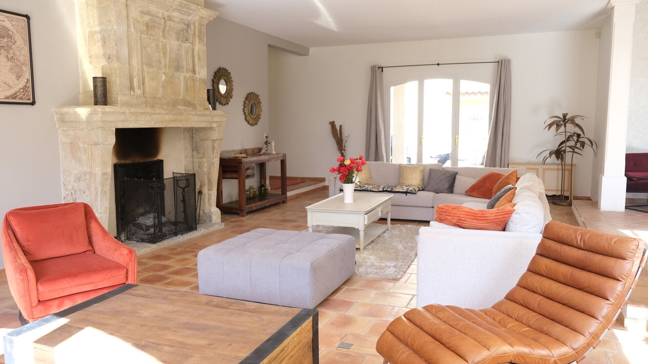 Photo of Livingroom in Mouries