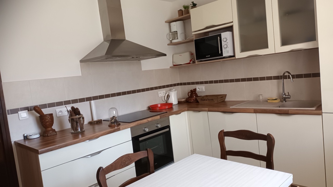 Photo of Kitchen in Embrun