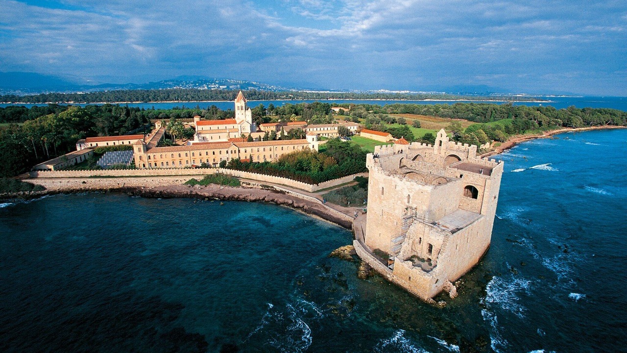 Photo of Others in Mandelieu-La-Napoule