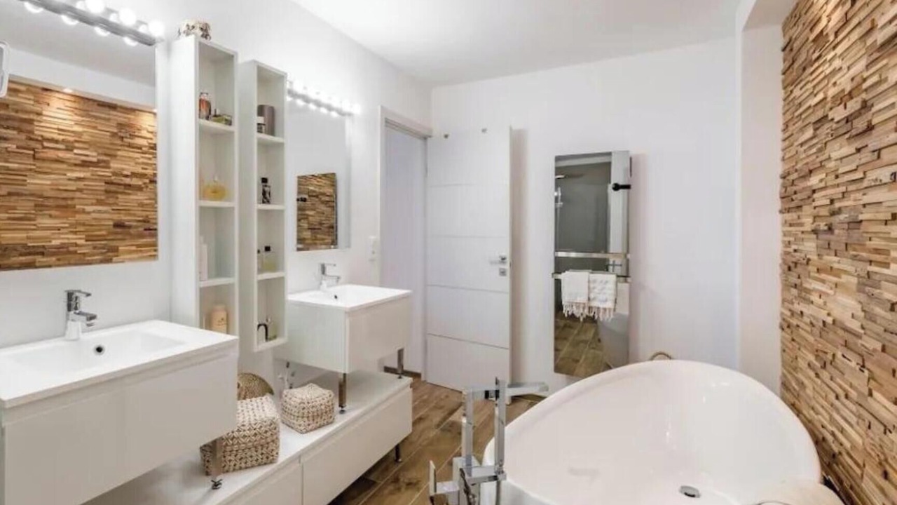 Photo of Bathroom in Hyeres