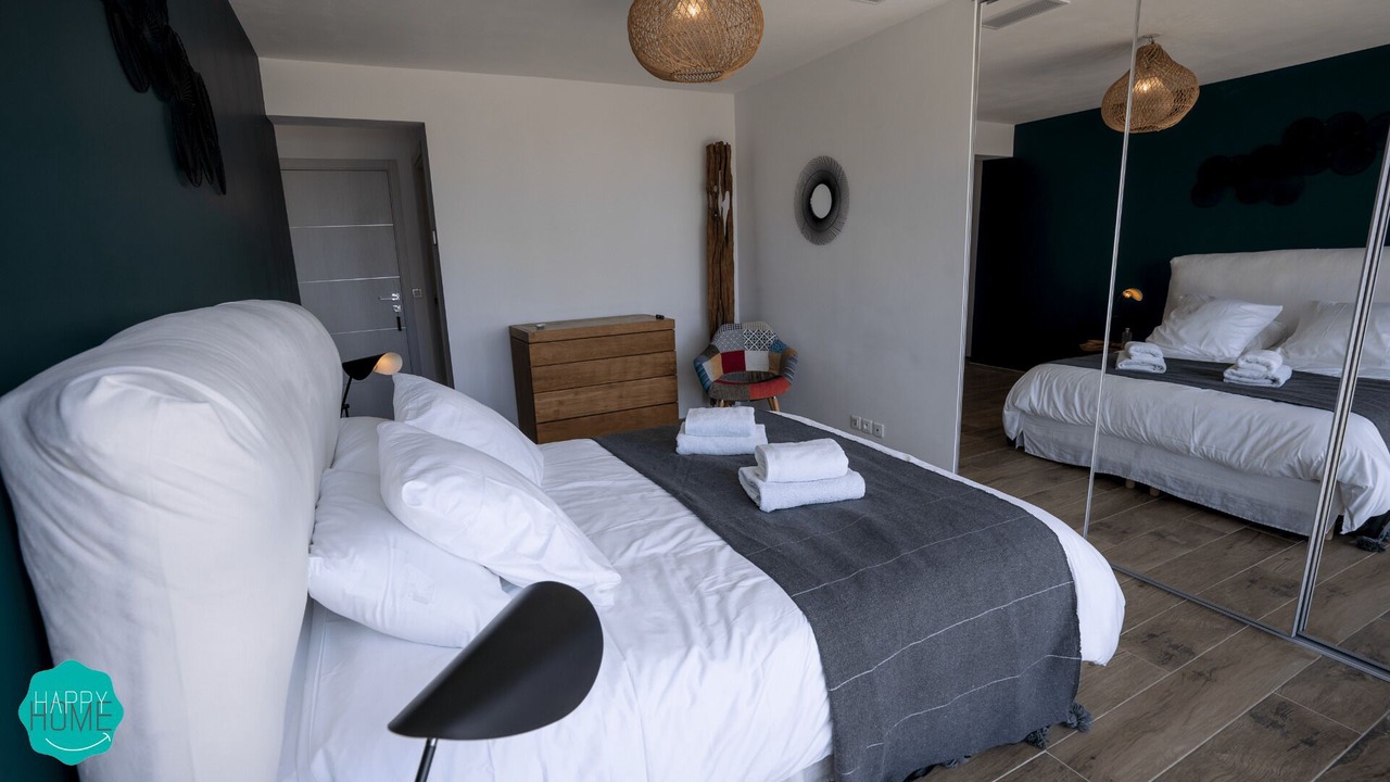 Photo of Bedroom in Hyeres